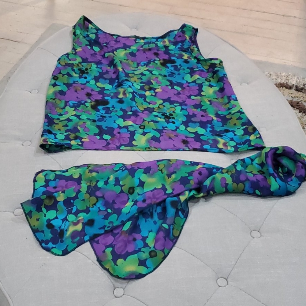 Sleeveless top